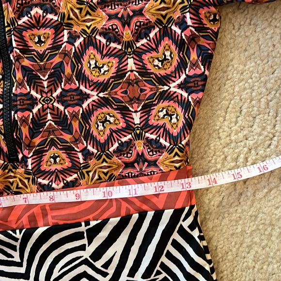 Billabong Sun Tribe Long Sleeve Swimsuit - Picture 11 of 12